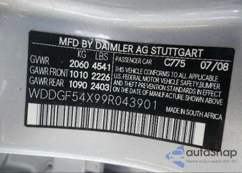 2009 Mercedes-Benz C300 z USA, uszkodzony, nr VIN WDDGF54X99R043901